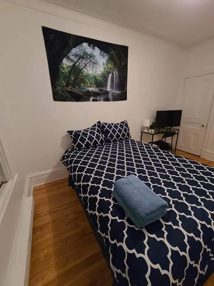Private Parking Metro Rosemont Full Kitchen Apartment Montreal Canada
