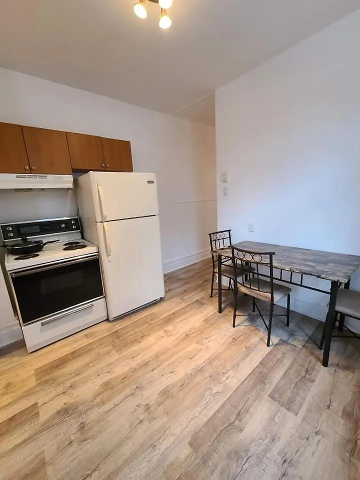 Private Parking Metro Rosemont Full Kitchen Apartment Montreal 0*,  Canada